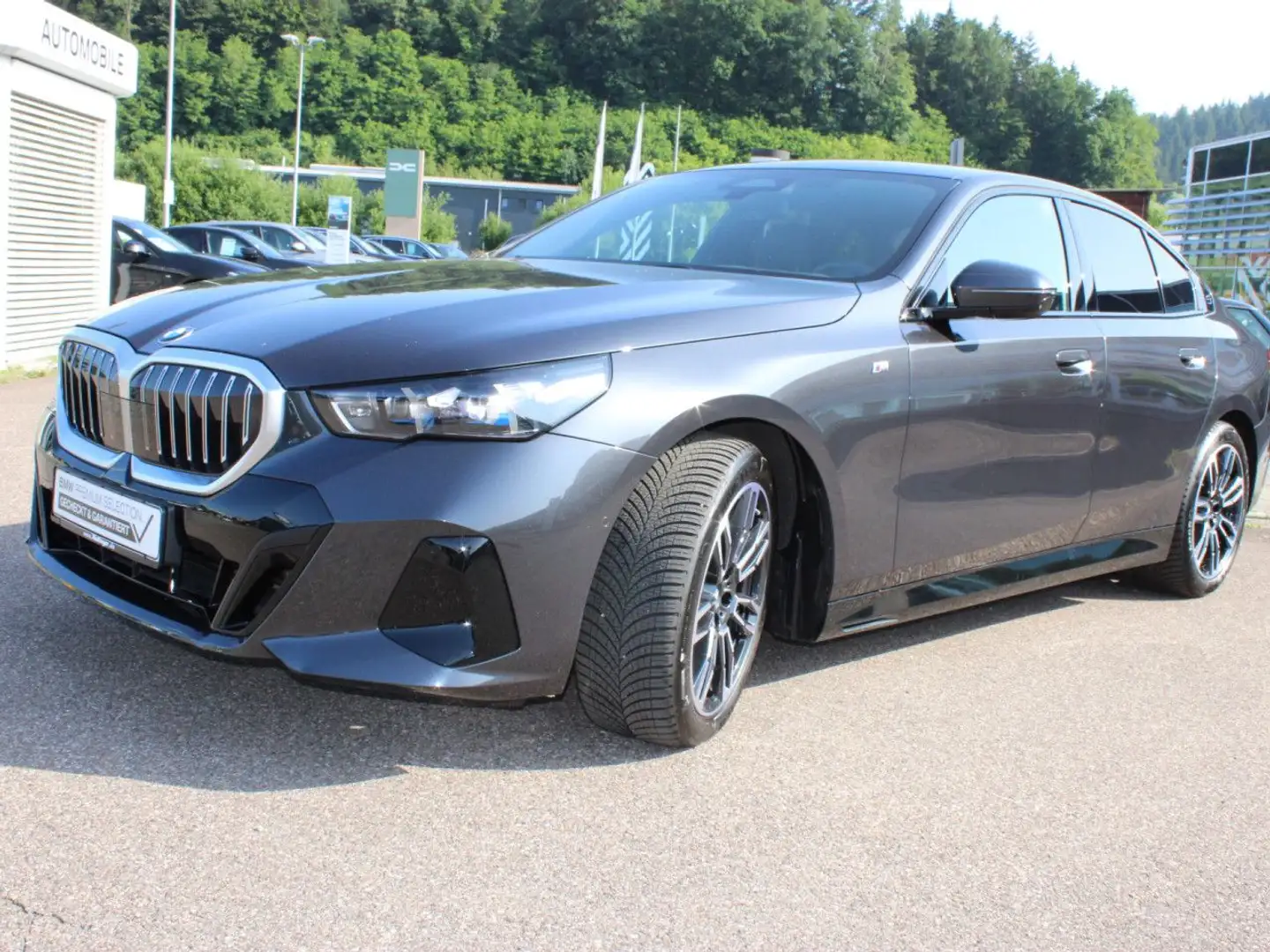 BMW 520 d xDr.M Sport SuView.Standh.KomfS+Bel.HUD ACC Grau - 2