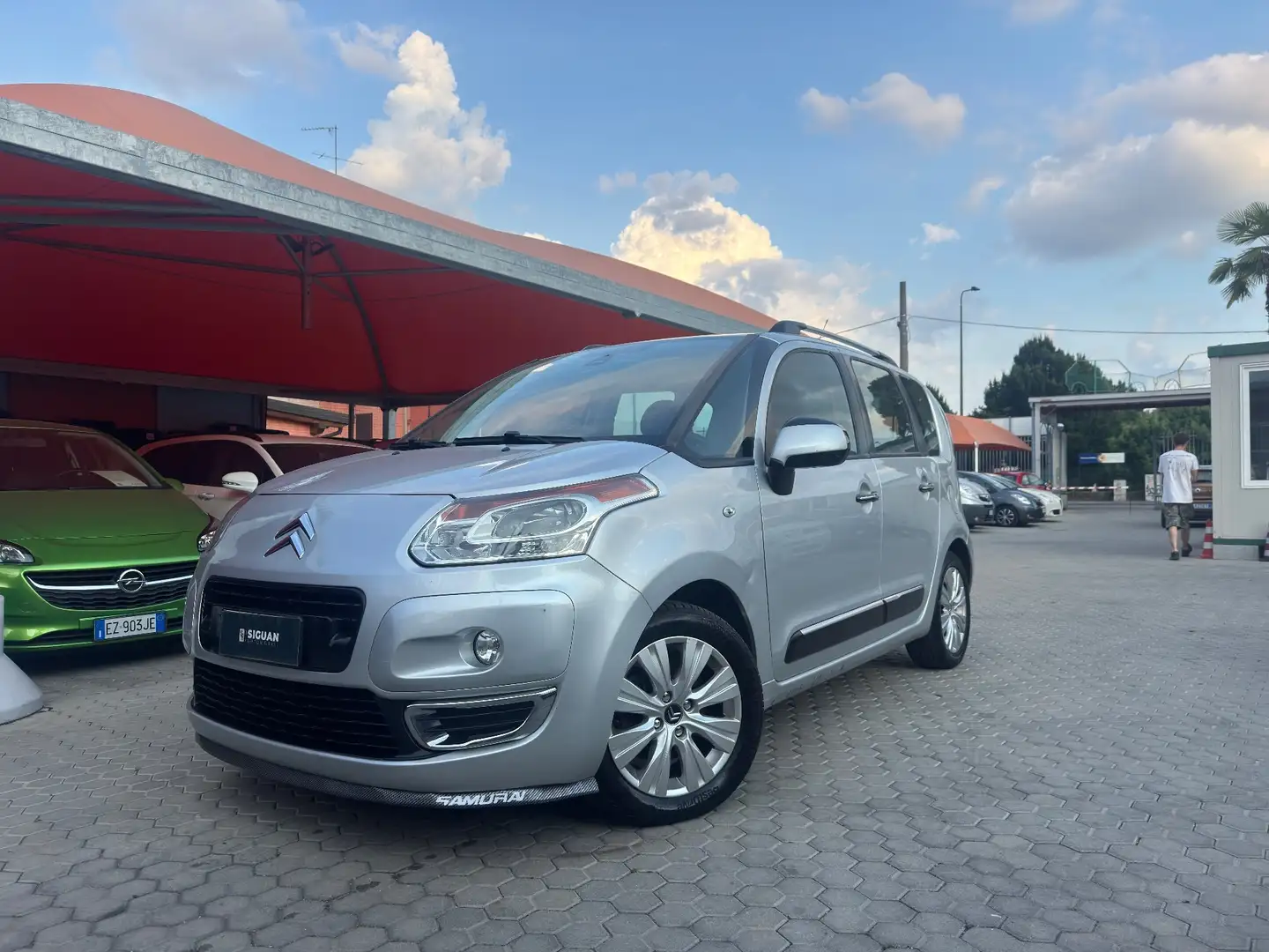 Citroen C3 Picasso ADATTA A NEOPATENTATI 1.6 VTi 120 Exclusive Style Argent - 1