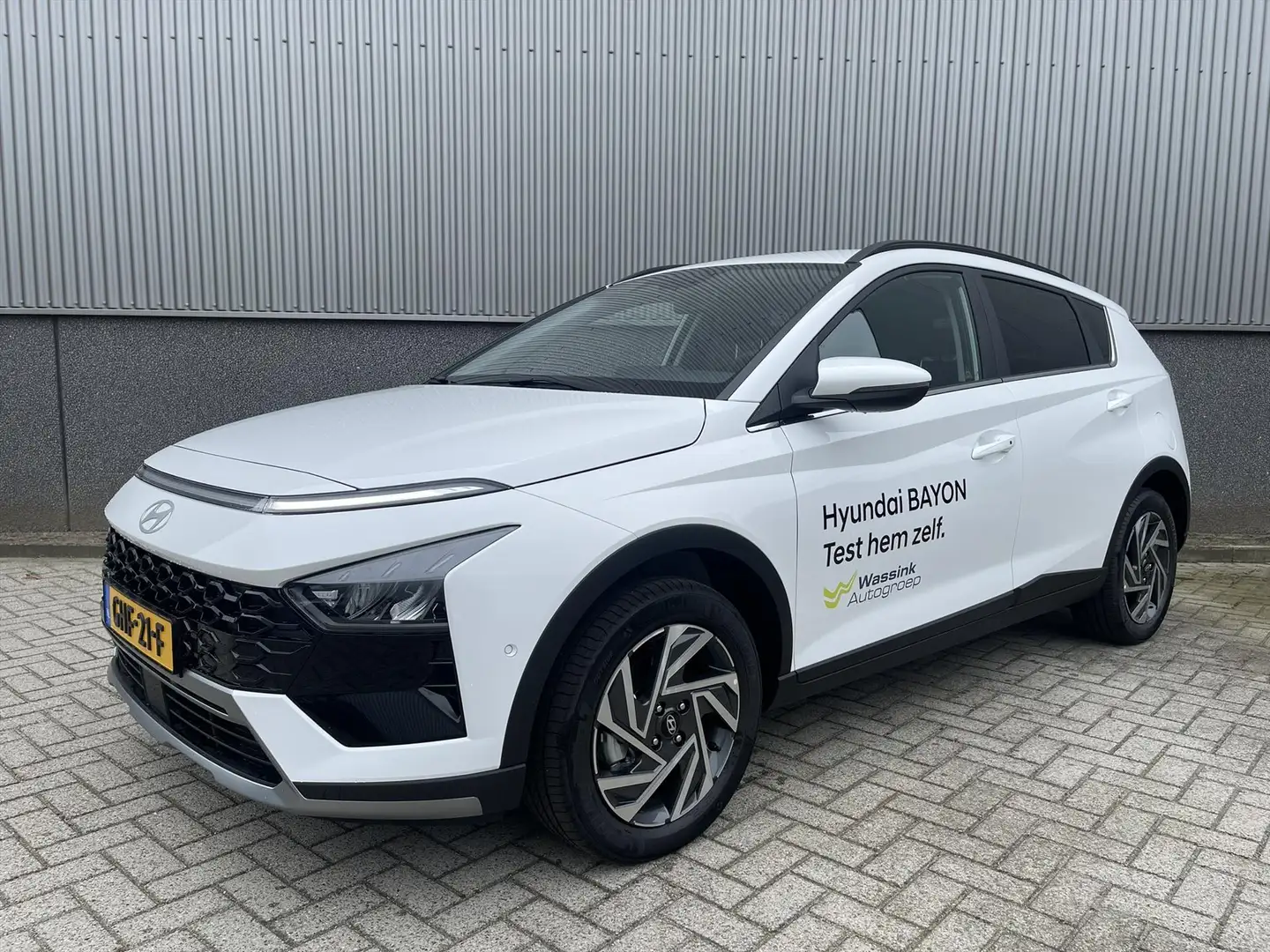 Hyundai BAYON 1.0 T-GDI 48V 100PK 7DCT Premium | Navigatie | Dod Wit - 2