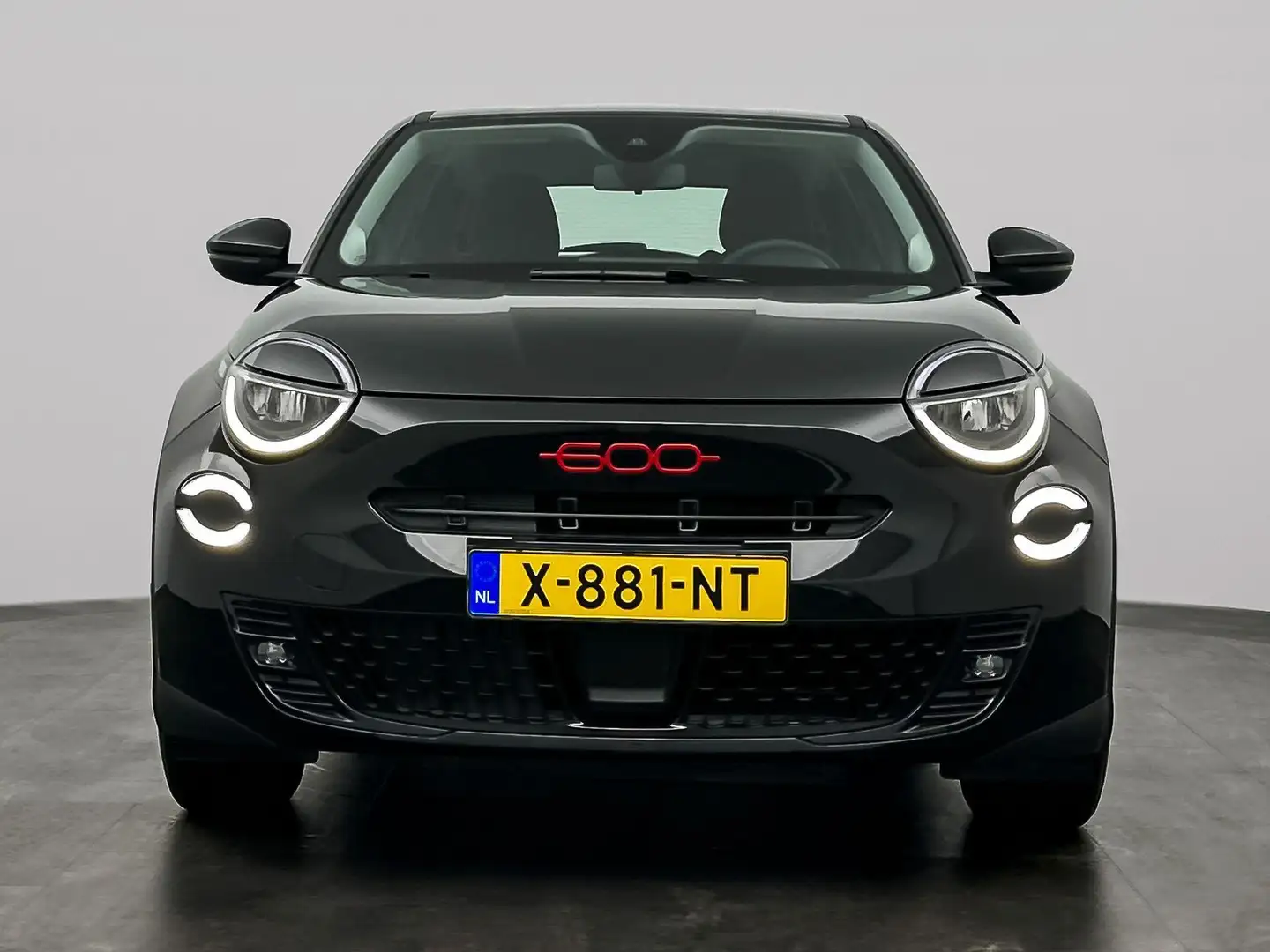 Fiat 600e RED 54 kWh | DEMONSTRATIE MODEL | NAV | CARPLAY | Negro - 2