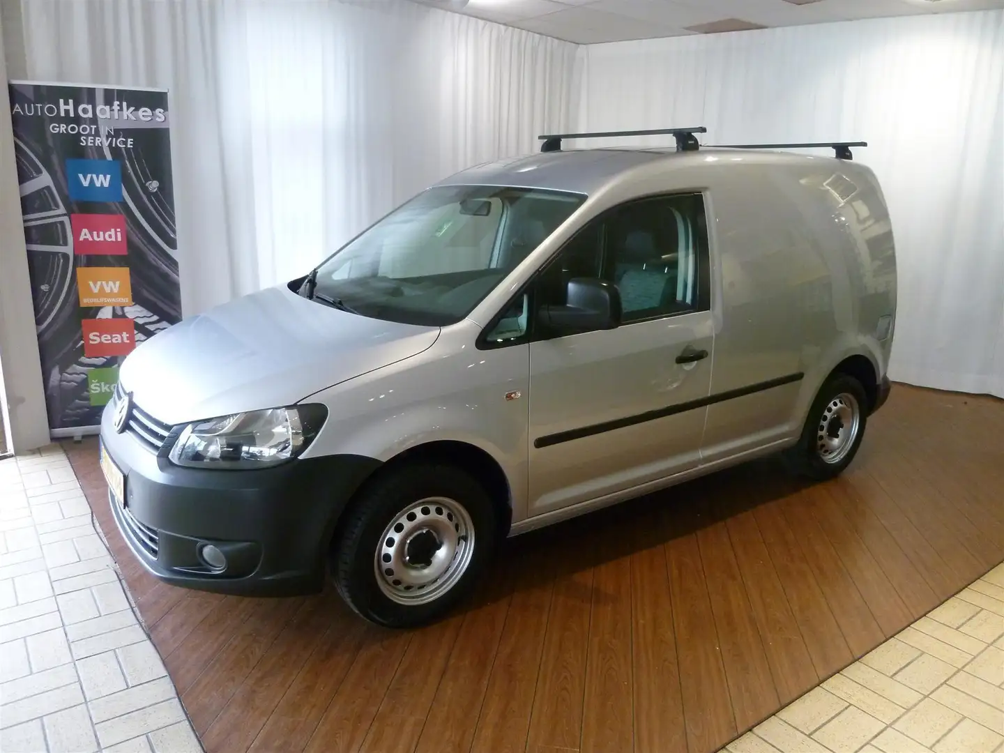 Volkswagen Caddy 1.6 TDI BMT Silber - 1