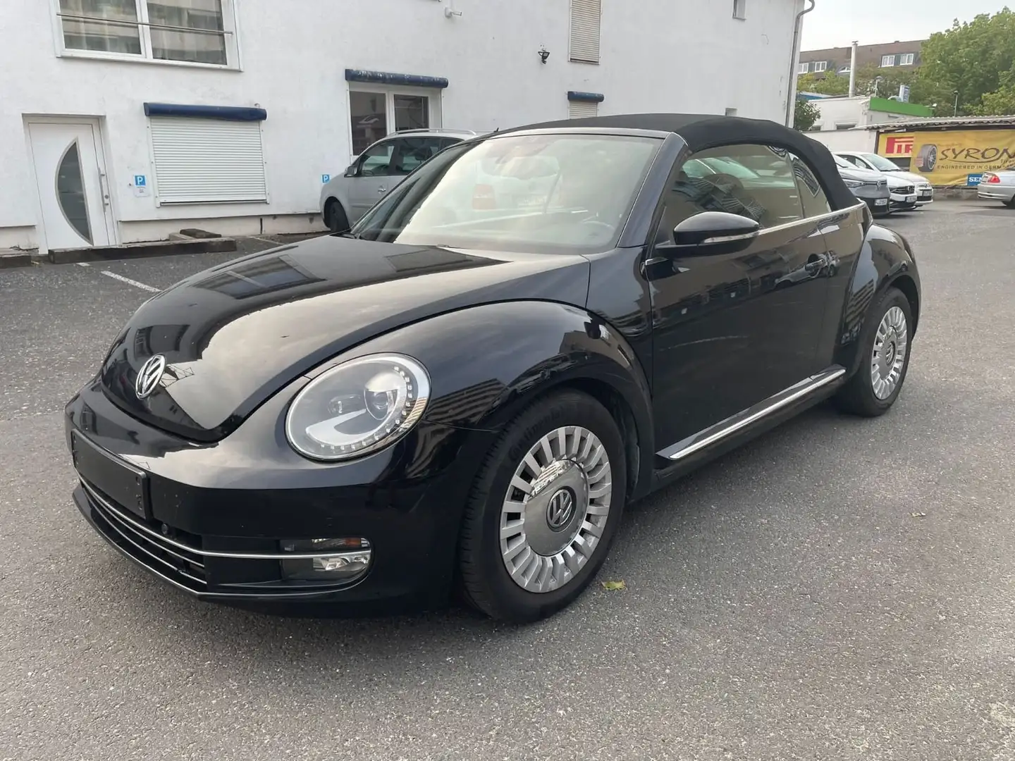Volkswagen Beetle Cabriolet Design BMT 2.0TDI Navi Xenon Schwarz - 2