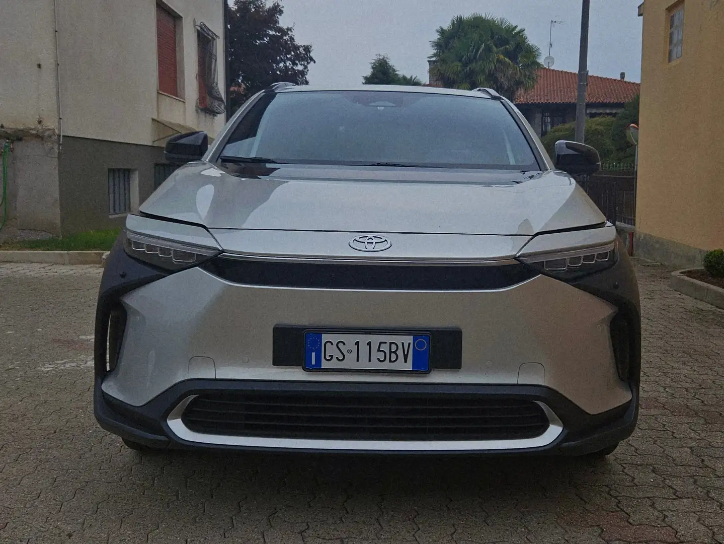 Toyota bZ4X bZ4X ev First Edition awd-i 218cv Argento - 1