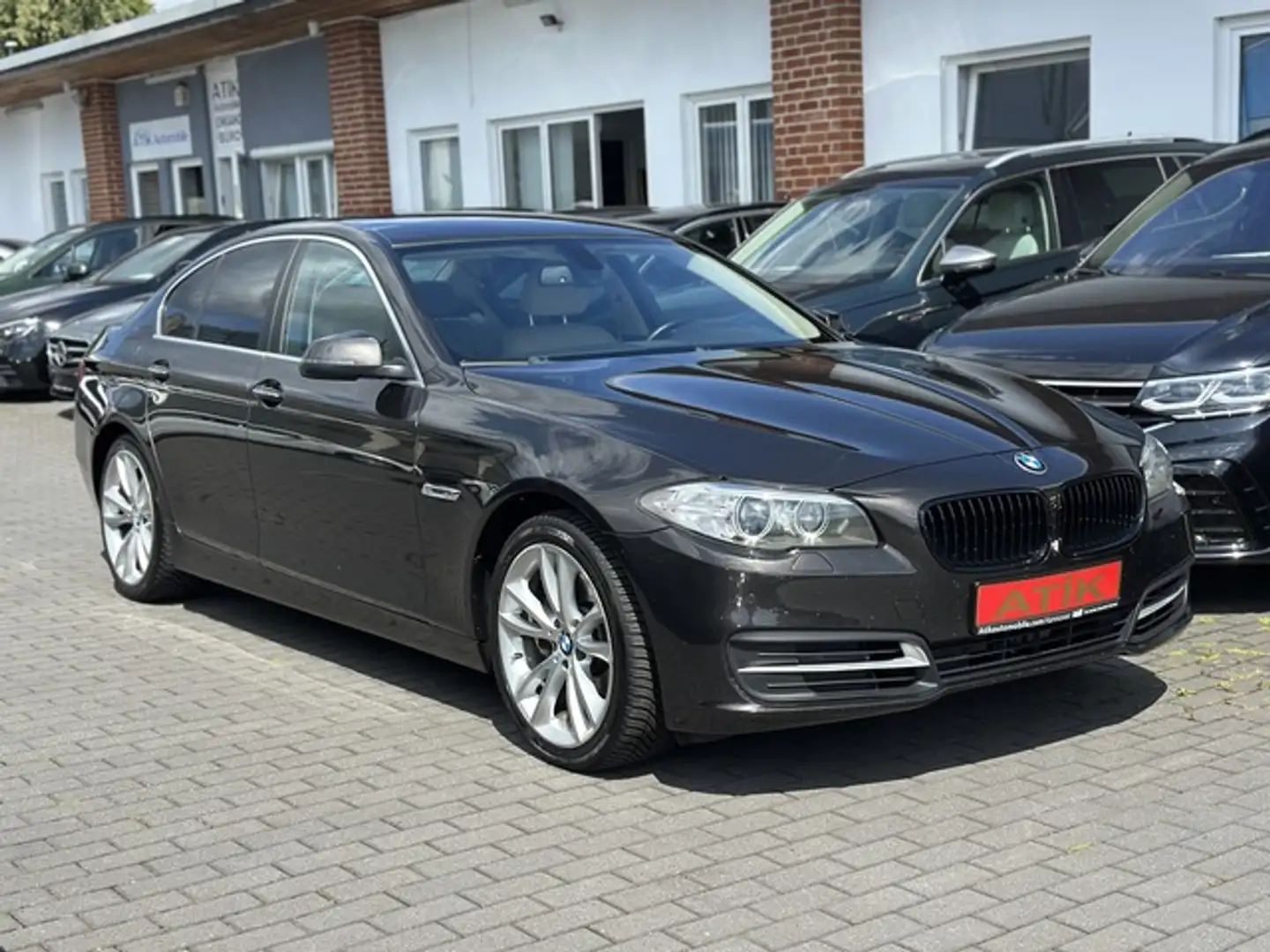 BMW 535 d xDrive R.KAMERA SHZ LEDER BI-XENON Gris - 1