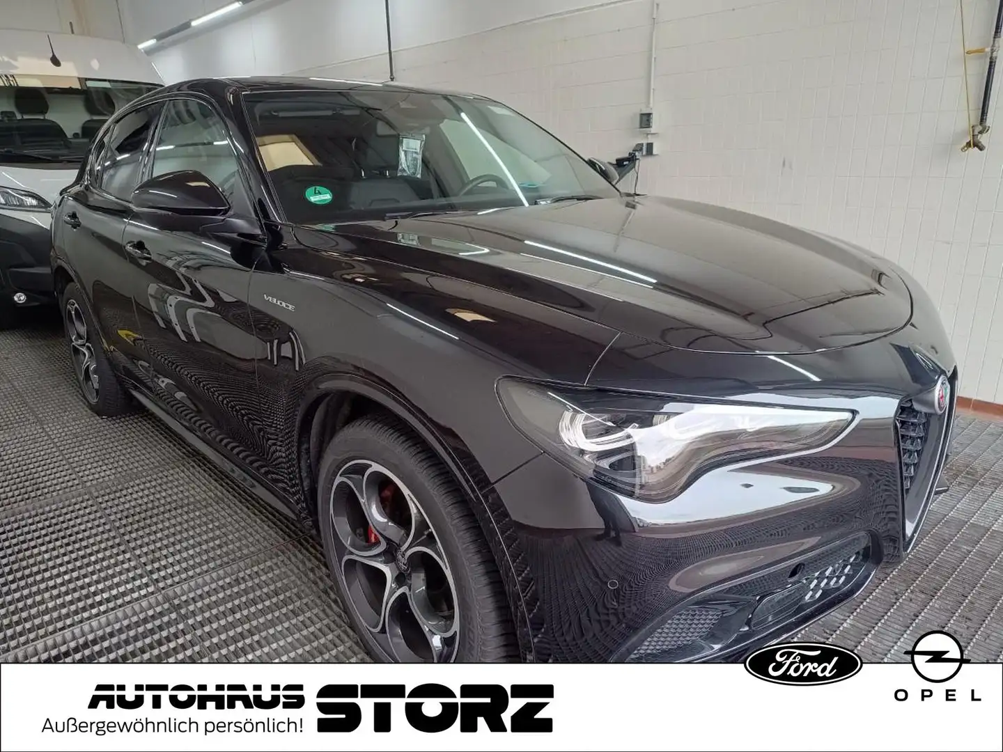 Alfa Romeo Stelvio Veloce Q4 |ACC|VELOCE-PAKET|MEMORY|KEYLESS|NAVI Schwarz - 2
