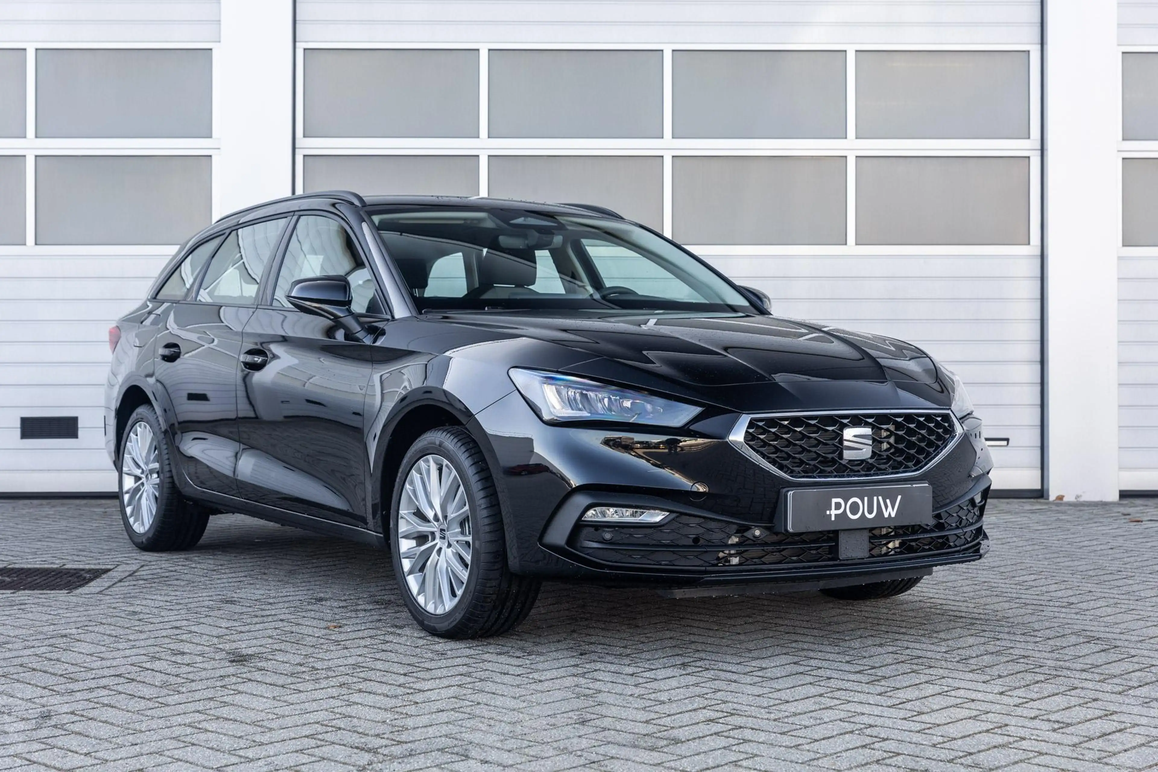 SEAT Leon e-Hybrid Sportstourer 1.5 TSI 204pk Style | Climate Control — photo 8