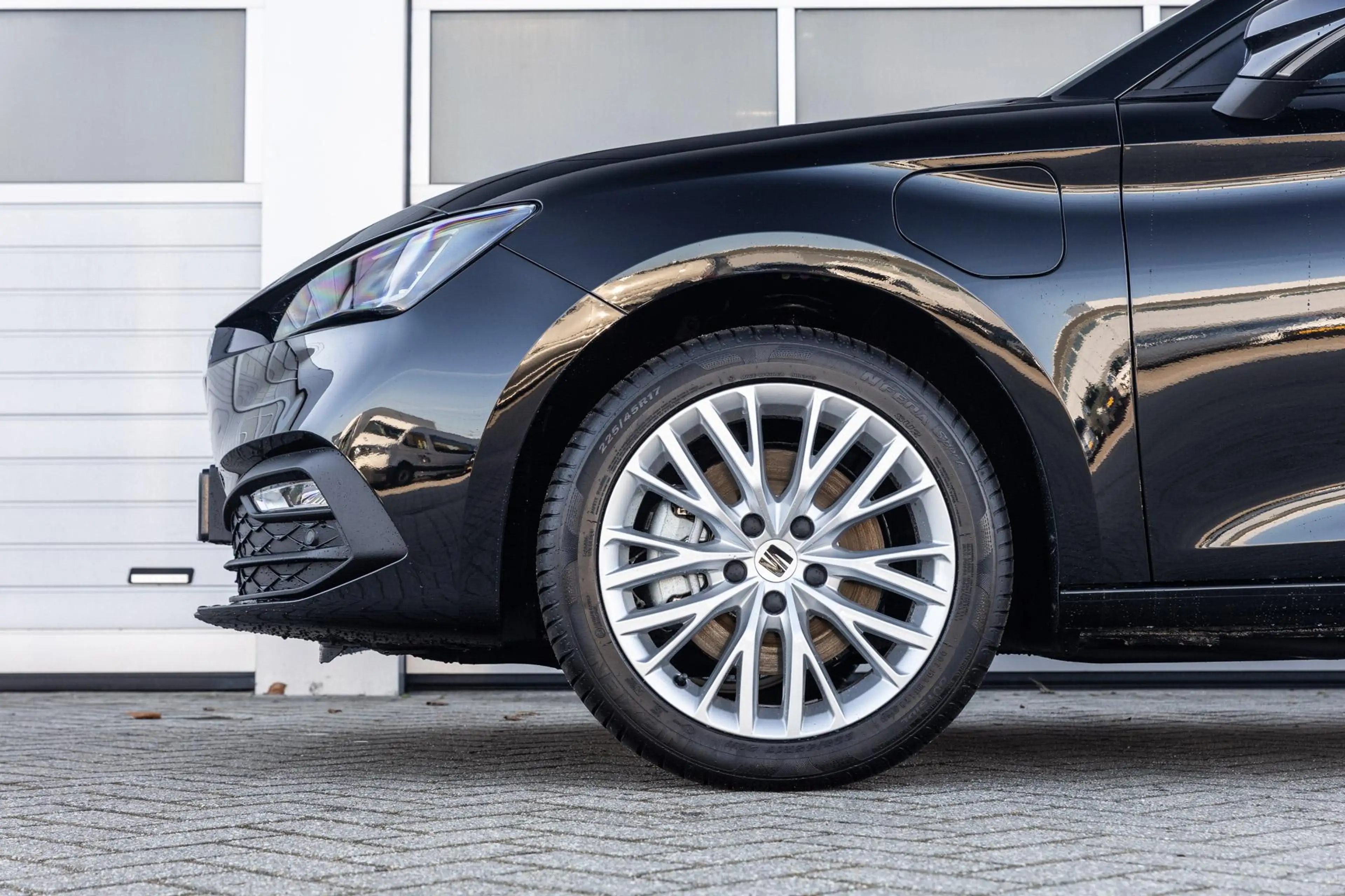 SEAT Leon e-Hybrid Sportstourer 1.5 TSI 204pk Style | Climate Control — photo 13