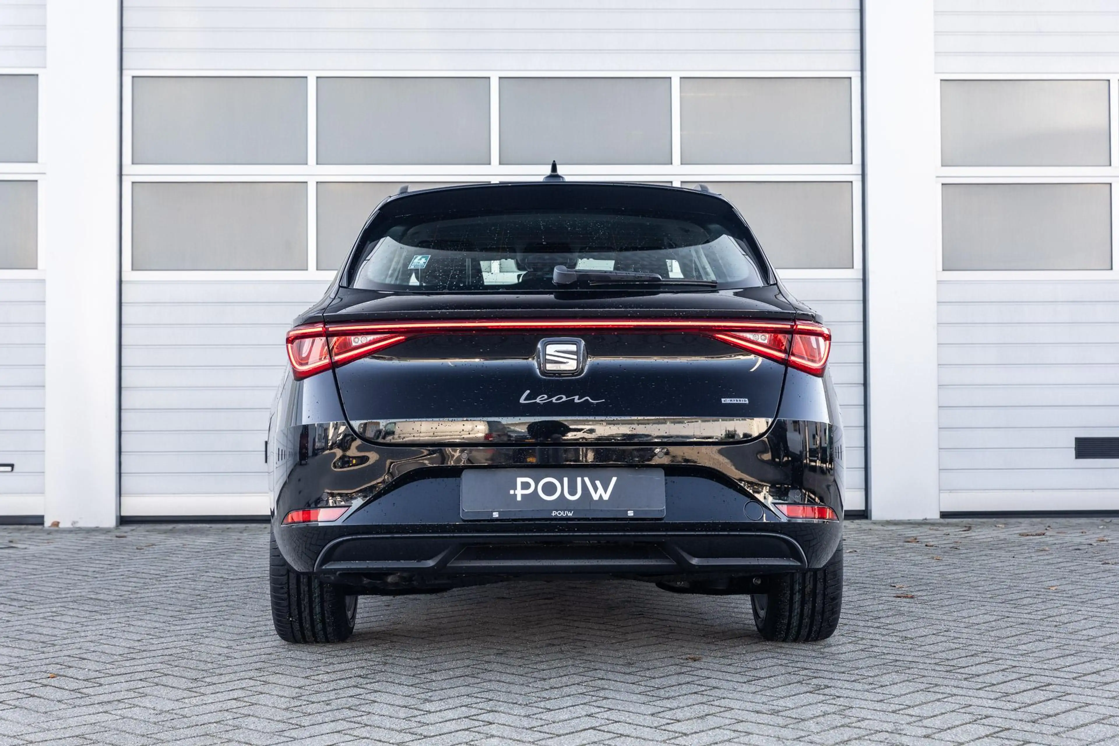 SEAT Leon e-Hybrid Sportstourer 1.5 TSI 204pk Style | Climate Control — photo 9