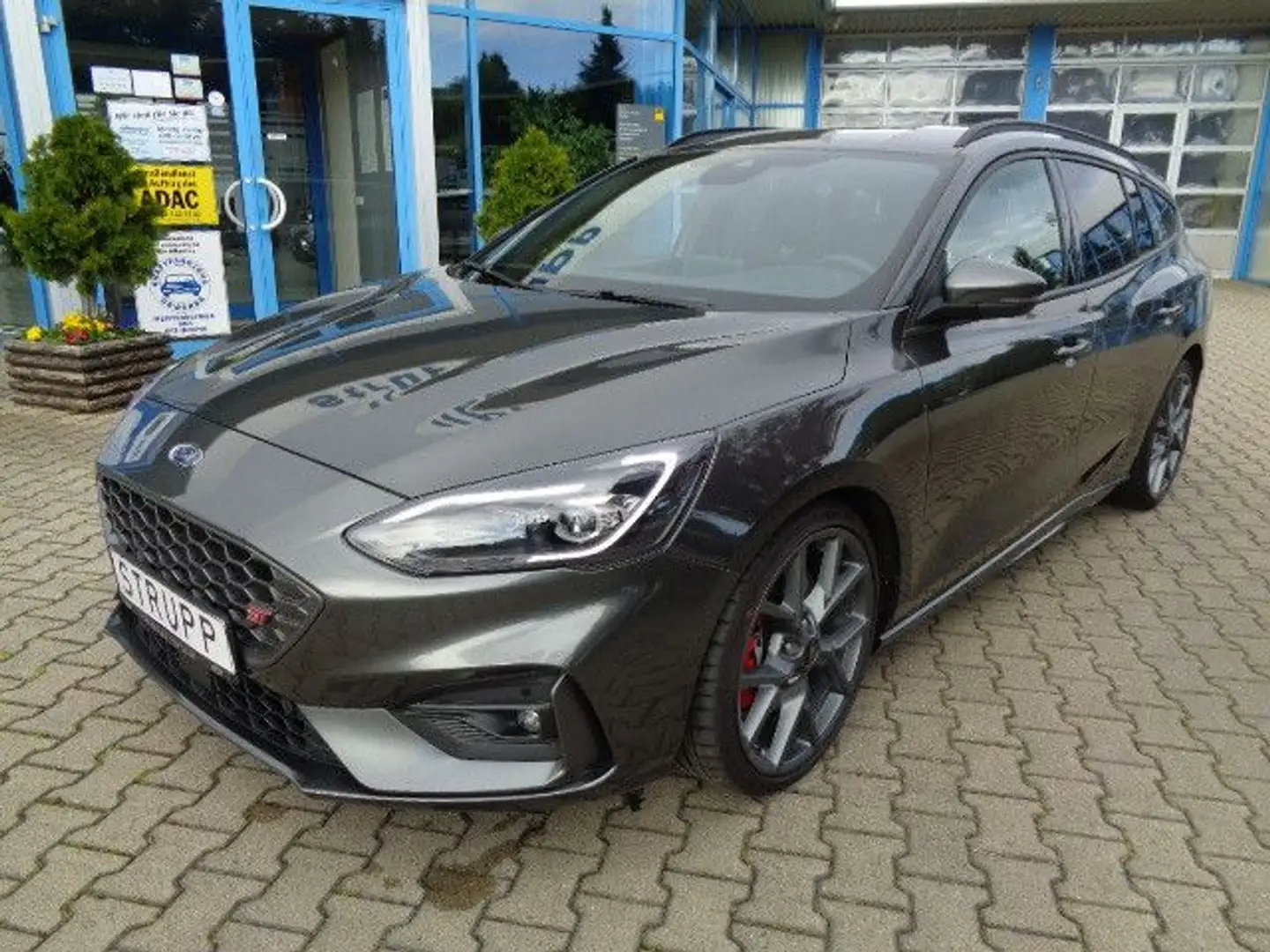 Ford Focus ST 2,0 LED/Performance Pak/Cam/Winter Pak. Grau - 1