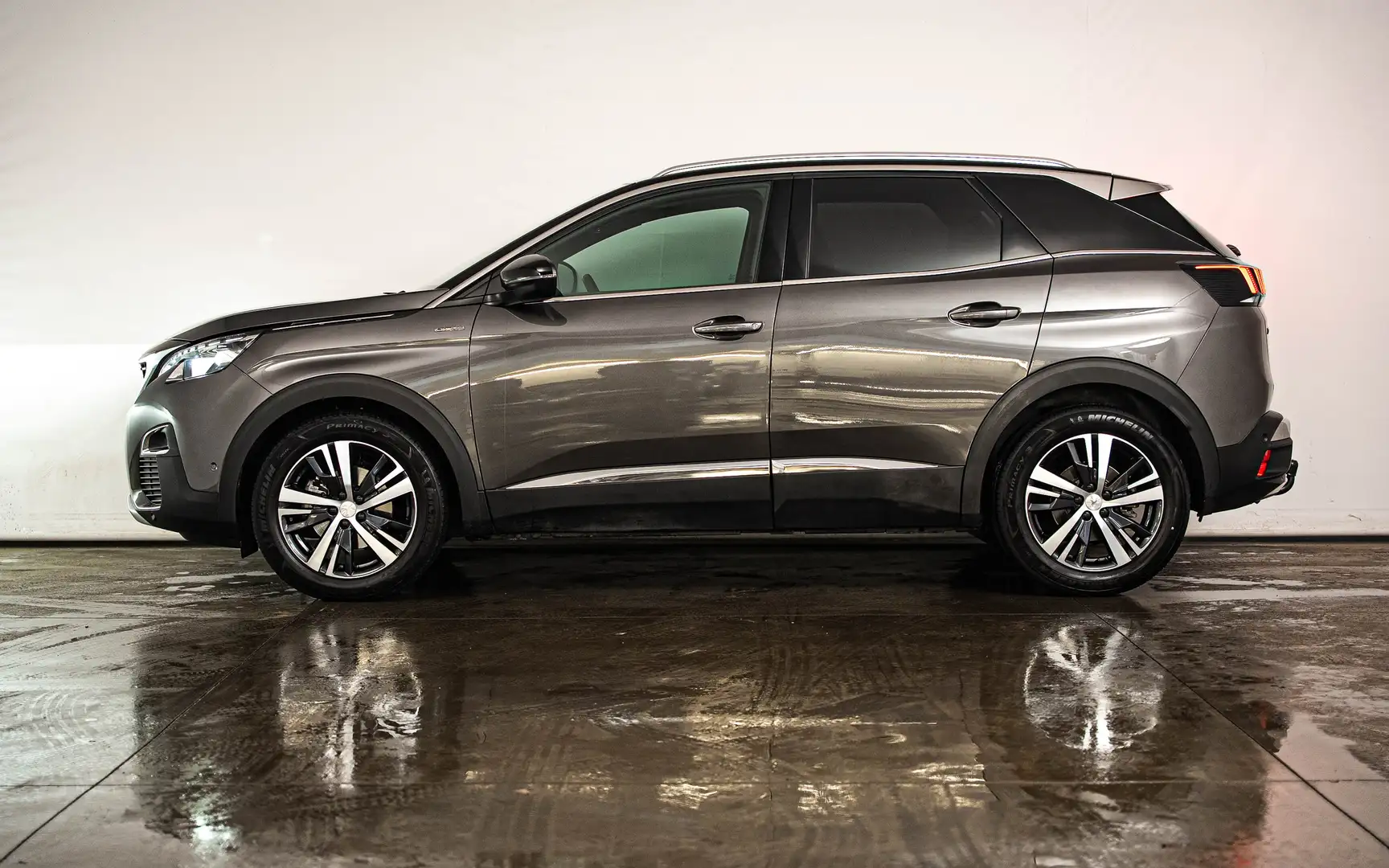 Peugeot 3008 3008 1.2 PureTech Allure (EU6.3) Gris - 2