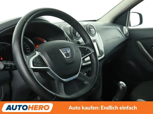 Dacia Sandero view 11