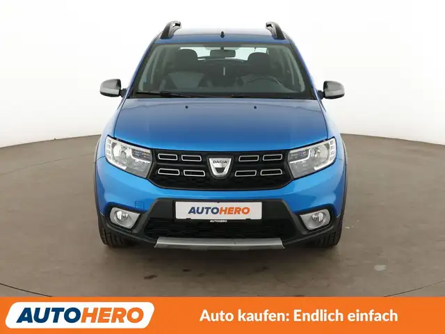 Dacia Sandero view 9