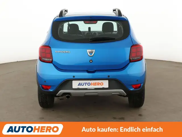 Dacia Sandero view 5