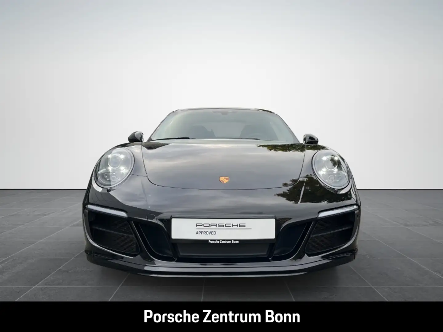 Porsche 991 911 Carrera 4 GTS Schwarz - 2