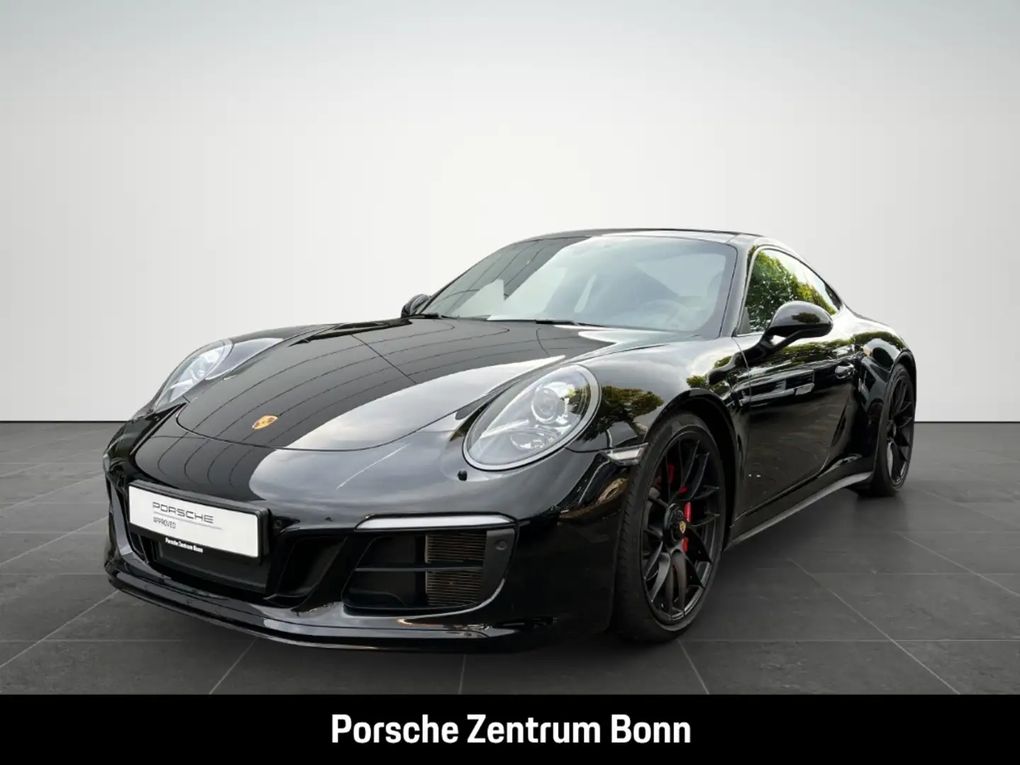 Porsche 991 911 Carrera 4 GTS Schwarz - 1