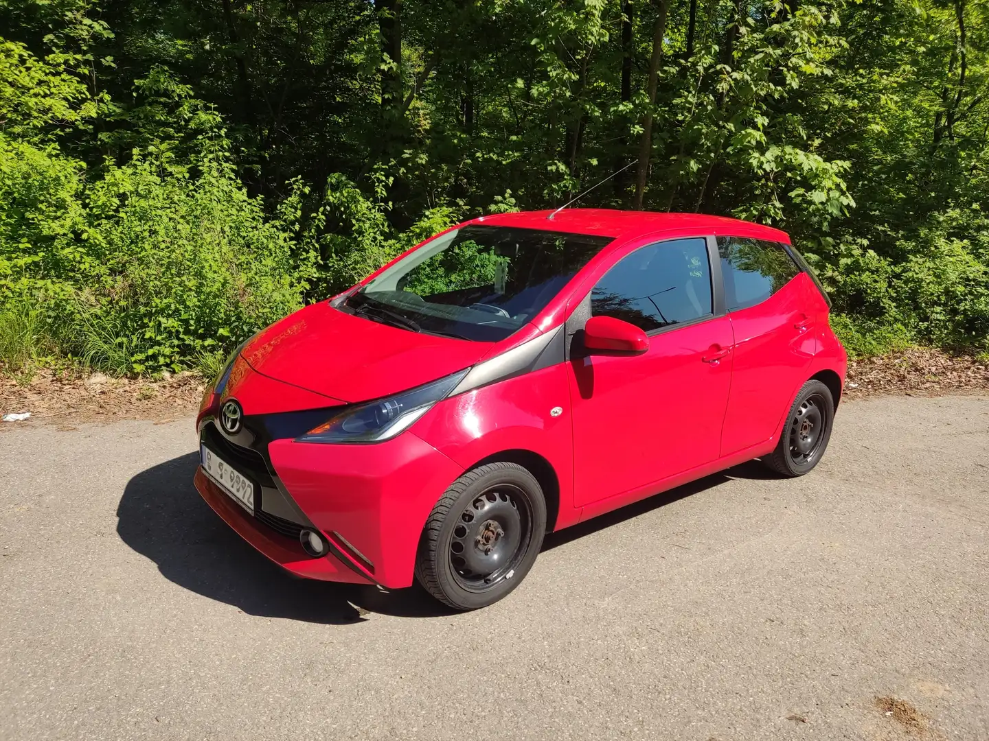 Toyota Aygo Aygo x Rot - 1