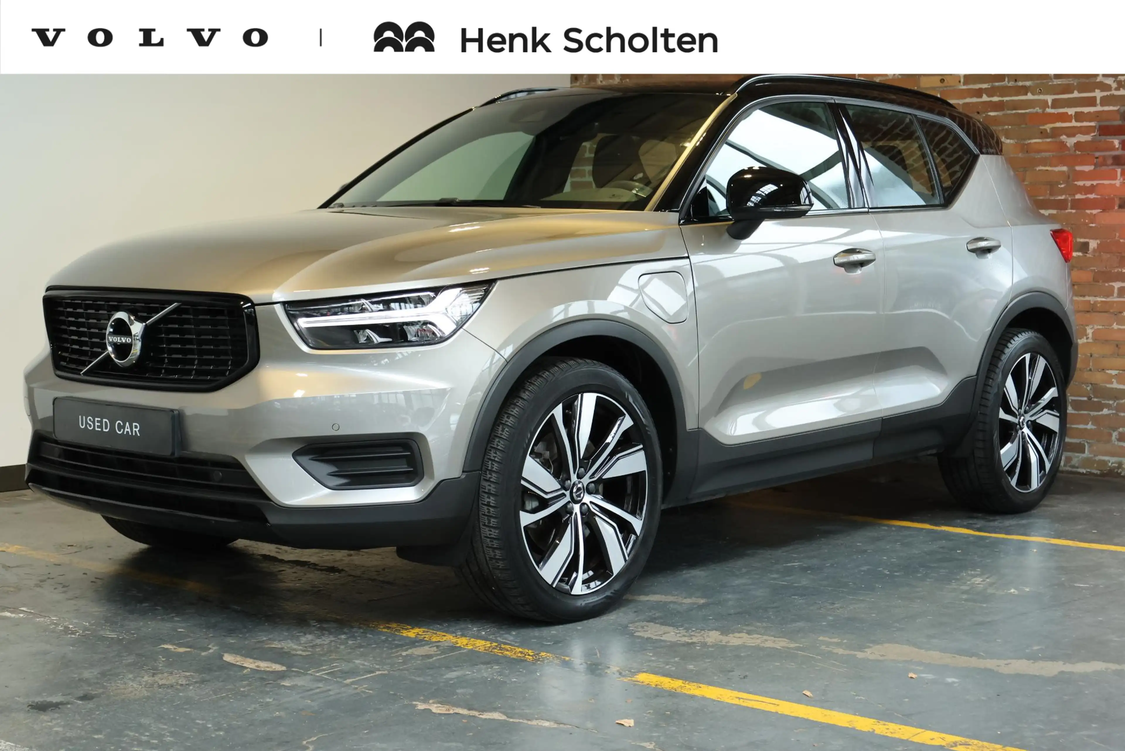 Volvo XC40 T4 Recharge R-Design | Adaptive Cruise Control | P