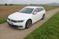 Volkswagen Passat Variant 2.0 TDI SCR 4Motion DSG (BMT) Highline Weiß - thumbnail 2