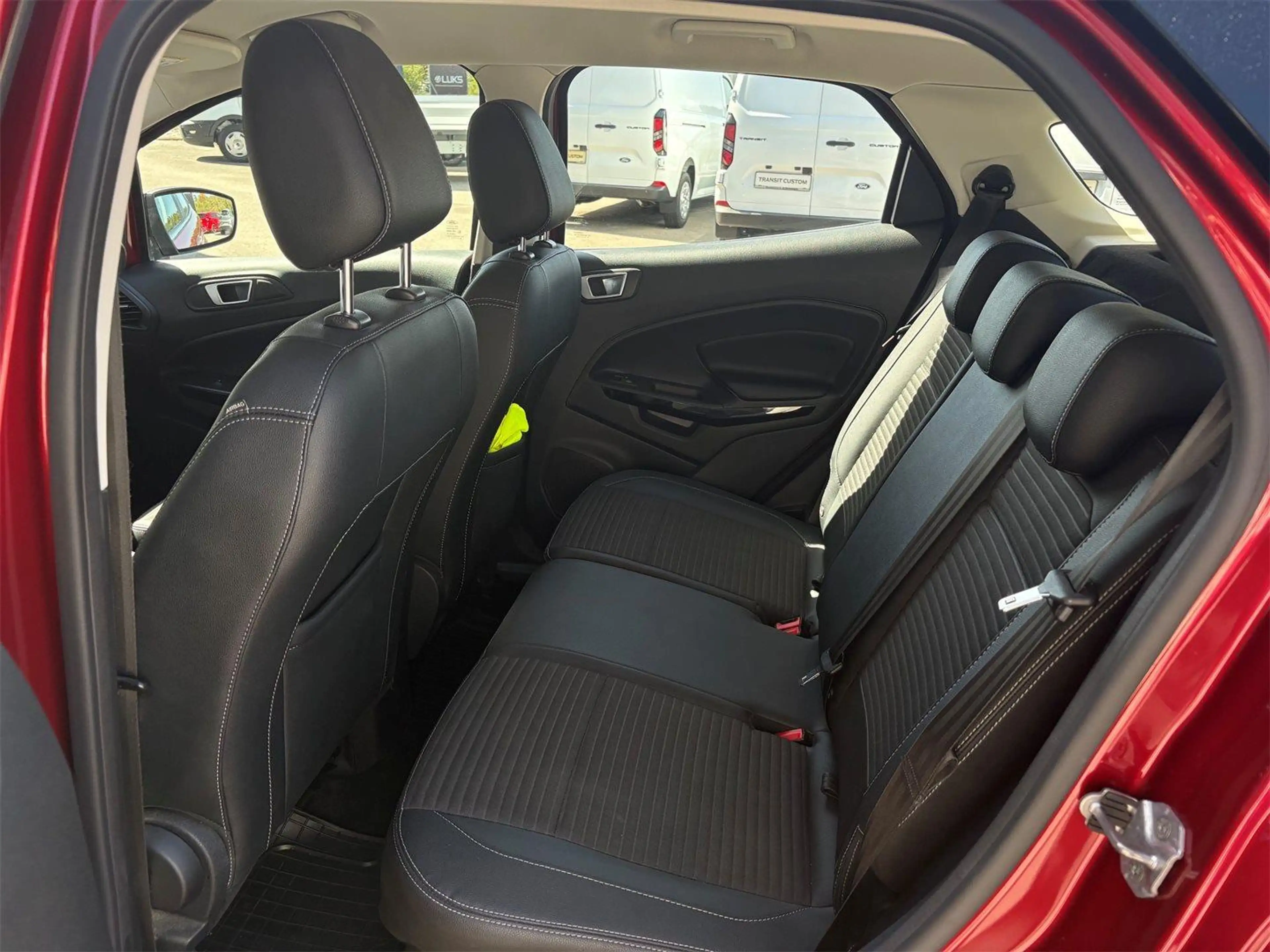 Ford EcoSport 1,0 EcoBoost Titanium Aut. — photo 8