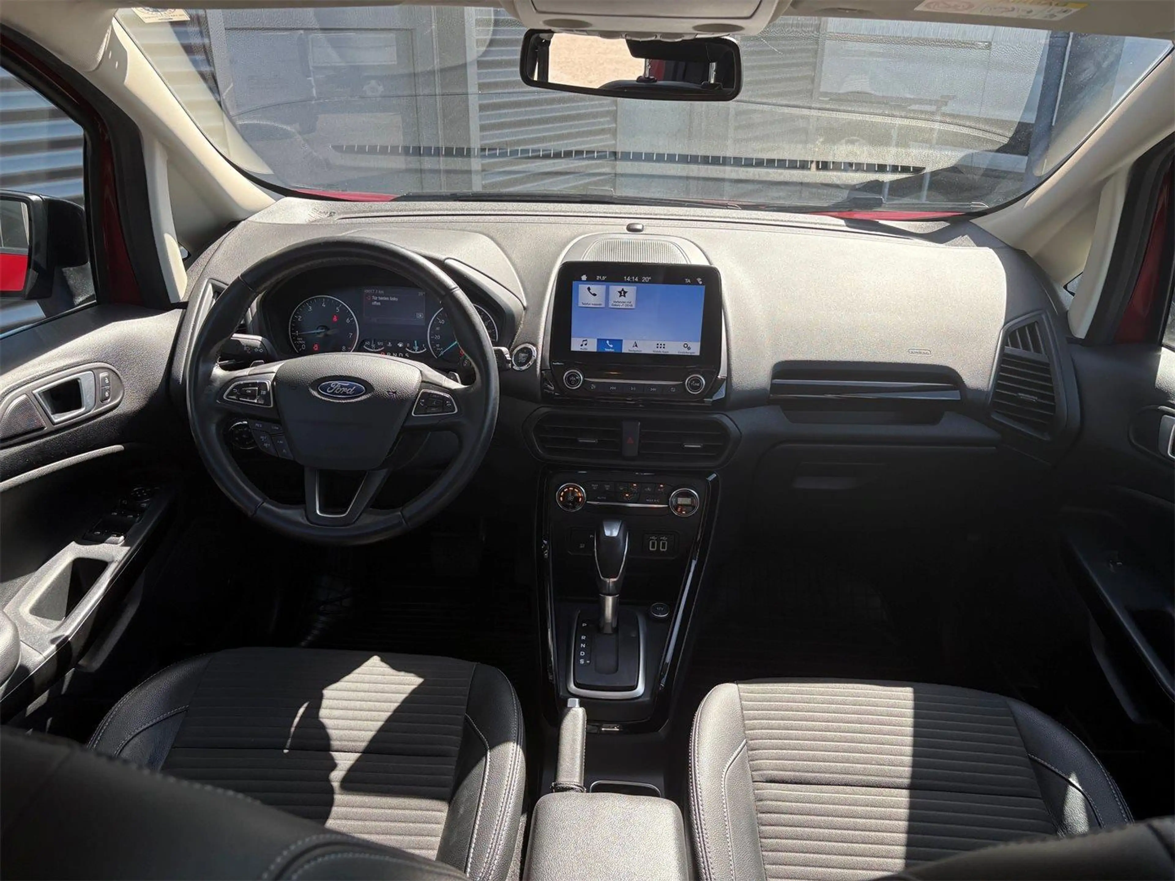 Ford EcoSport 1,0 EcoBoost Titanium Aut. — photo 5