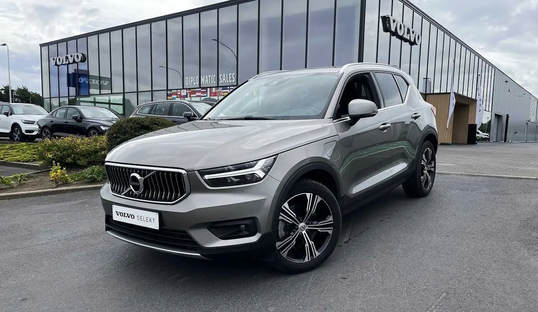 Volvo XC40 T5 plug-in hybrid Gris - 1