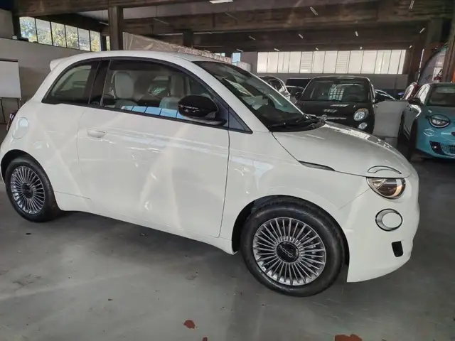 Fiat 500 view 6