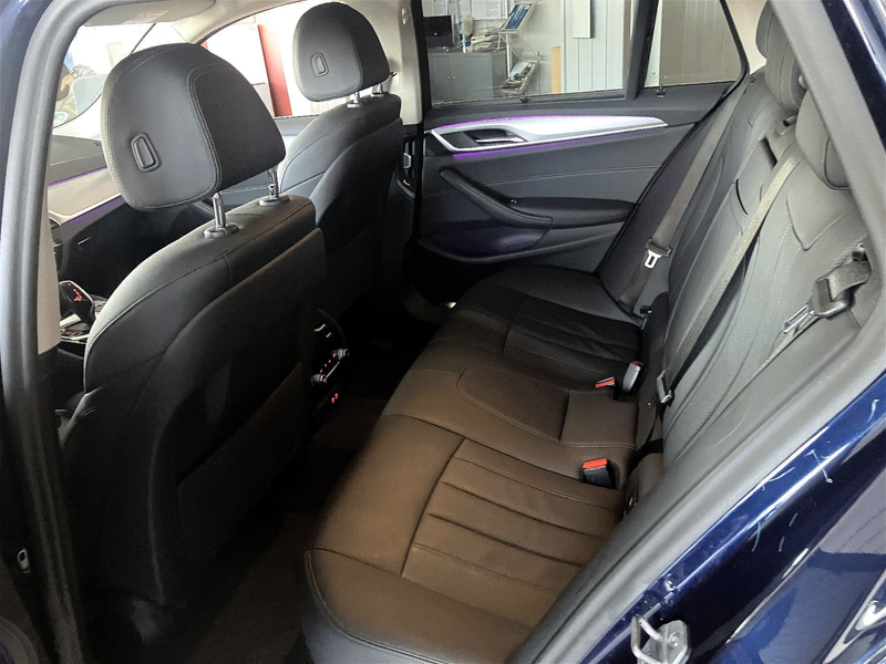 BMW 520 d LASER/Aktivtemp/HuD/Driving&Parkasst — photo 14