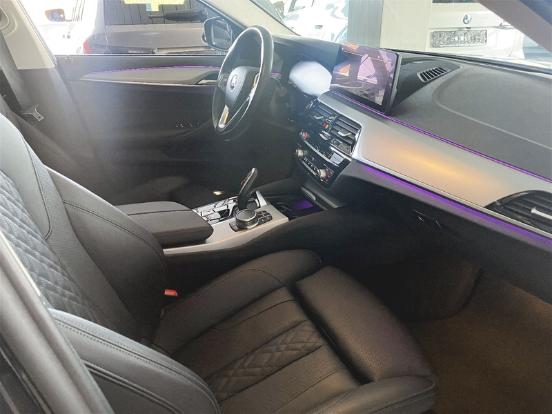 BMW 520 d LASER/Aktivtemp/HuD/Driving&Parkasst — photo 8