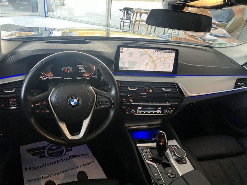 BMW 520 d LASER/Aktivtemp/HuD/Driving&Parkasst — photo 7