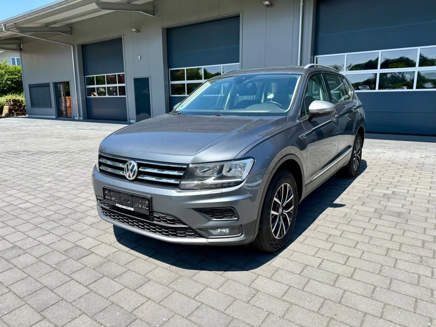 Volkswagen Tiguan Allspace 2.0 TDI SCR DSG 4MOTION - 2