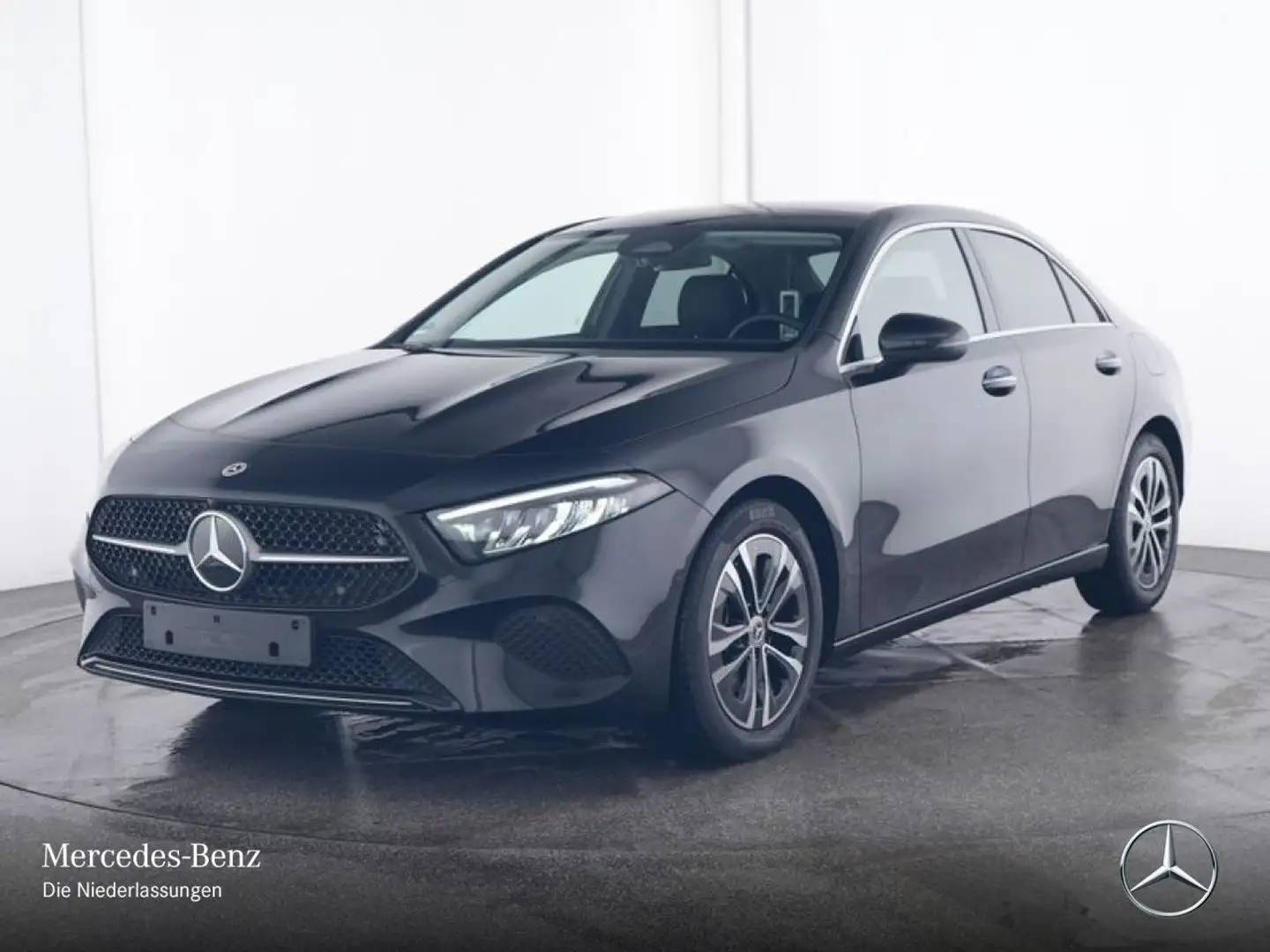 Mercedes-Benz A 200 Lim PROGRESSIVE+PANO+LED+KAMERA+KEYLESS+7G Schwarz - 2