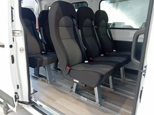 Maxus Deliver 9 view 11