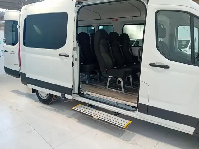 Maxus Deliver 9 view 9