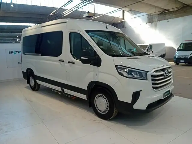 Maxus Deliver 9 view 3