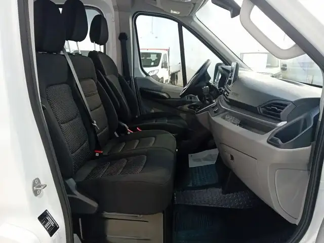 Maxus Deliver 9 view 13