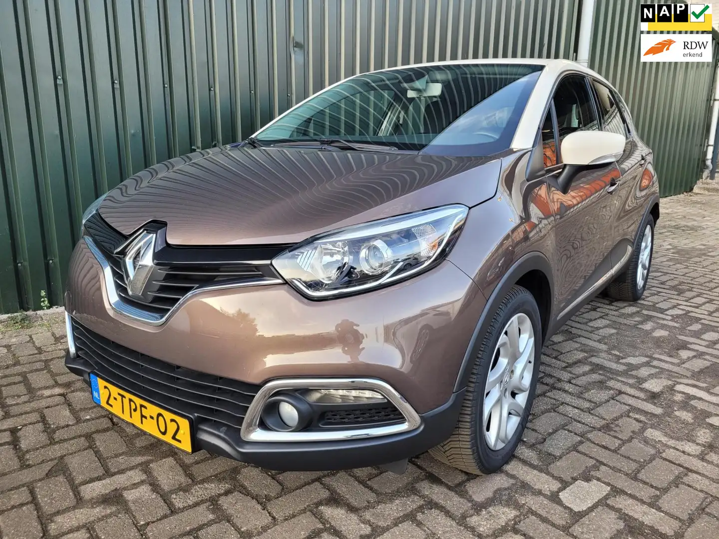 Renault Captur 0.9 TCe Dynamique NL DEALER ONDERHOUDEN AUTO Bruin - 1