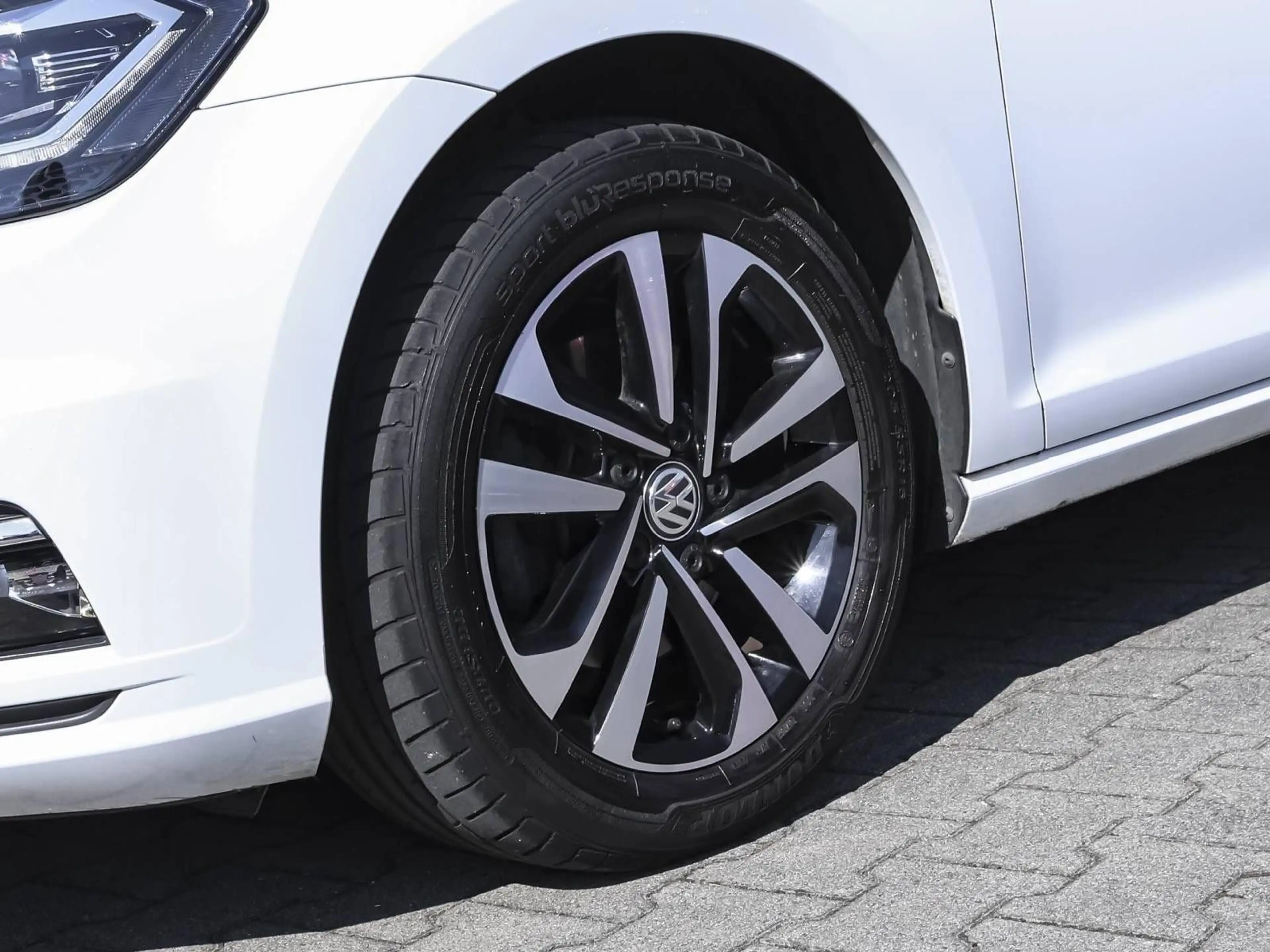 Volkswagen Golf VII Variant United BlueMotion TGI — photo 15