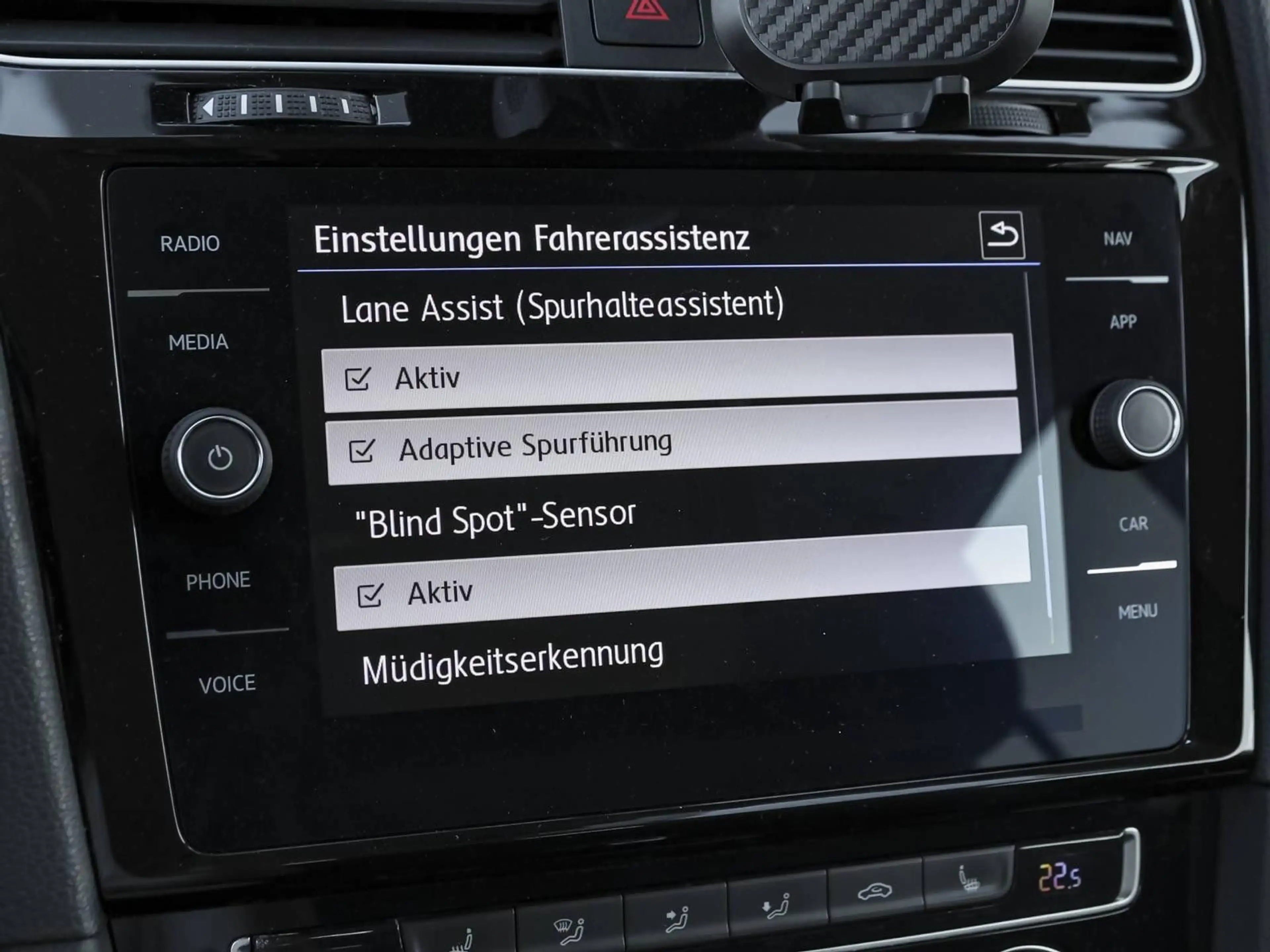 Volkswagen Golf VII Variant United BlueMotion TGI — photo 8