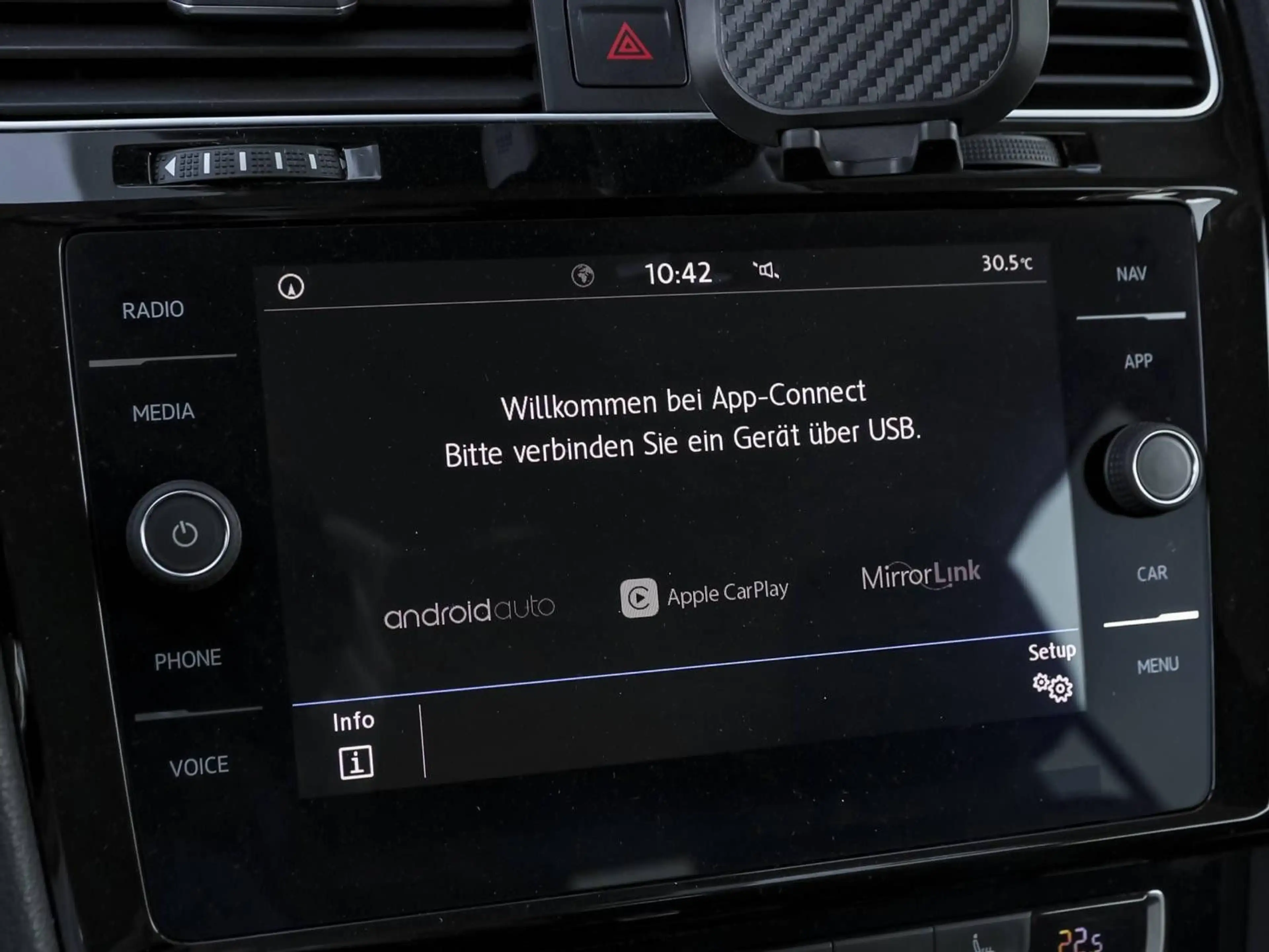 Volkswagen Golf VII Variant United BlueMotion TGI — photo 10