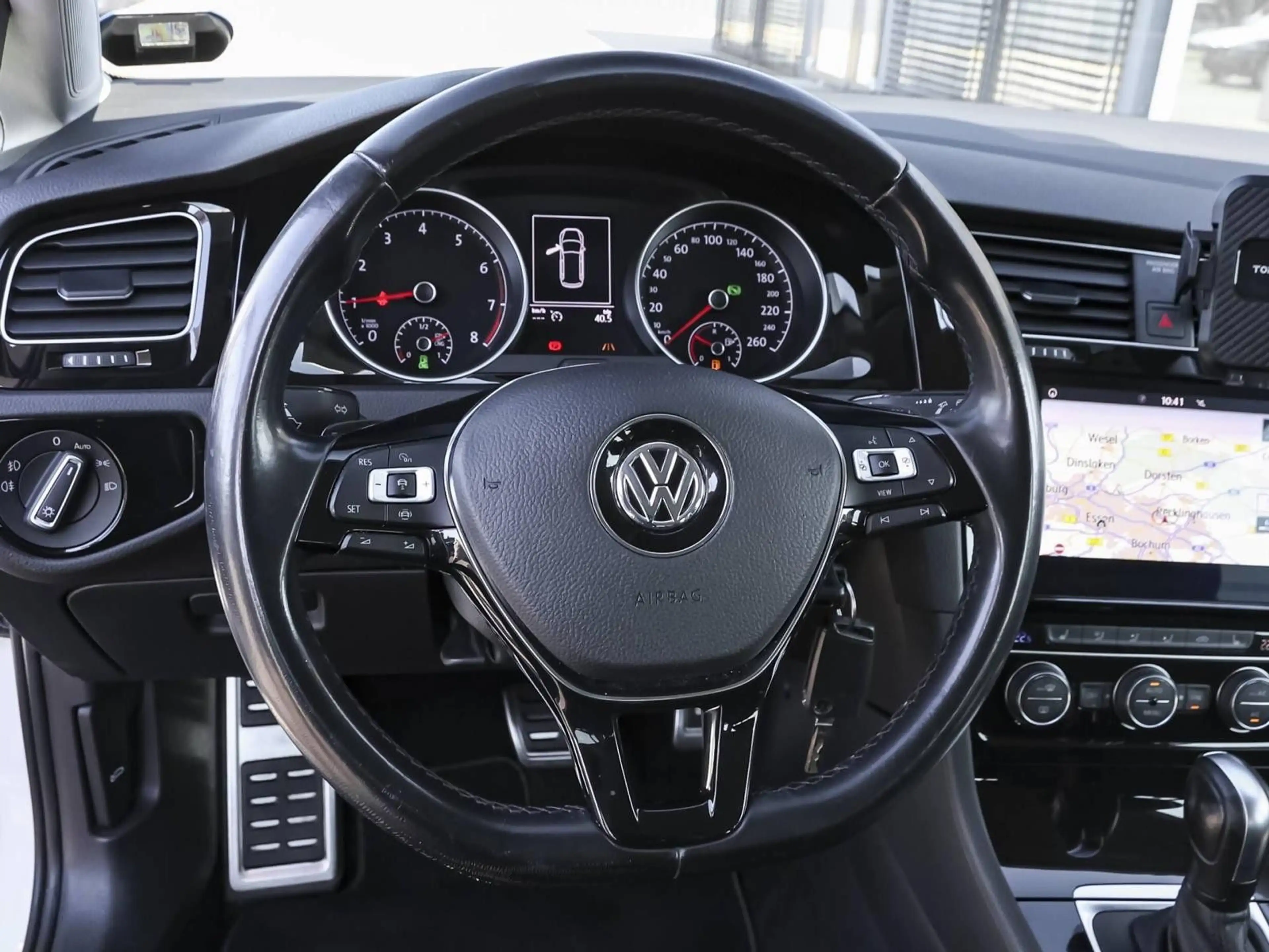 Volkswagen Golf VII Variant United BlueMotion TGI — photo 4