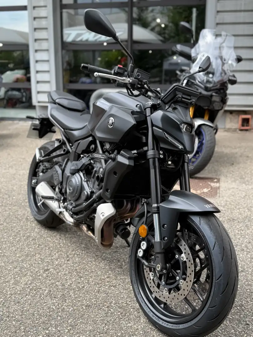 Yamaha MT-07 Noir - 1