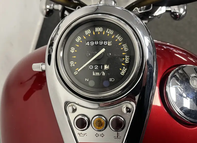 Kawasaki VN 800 - foto 2