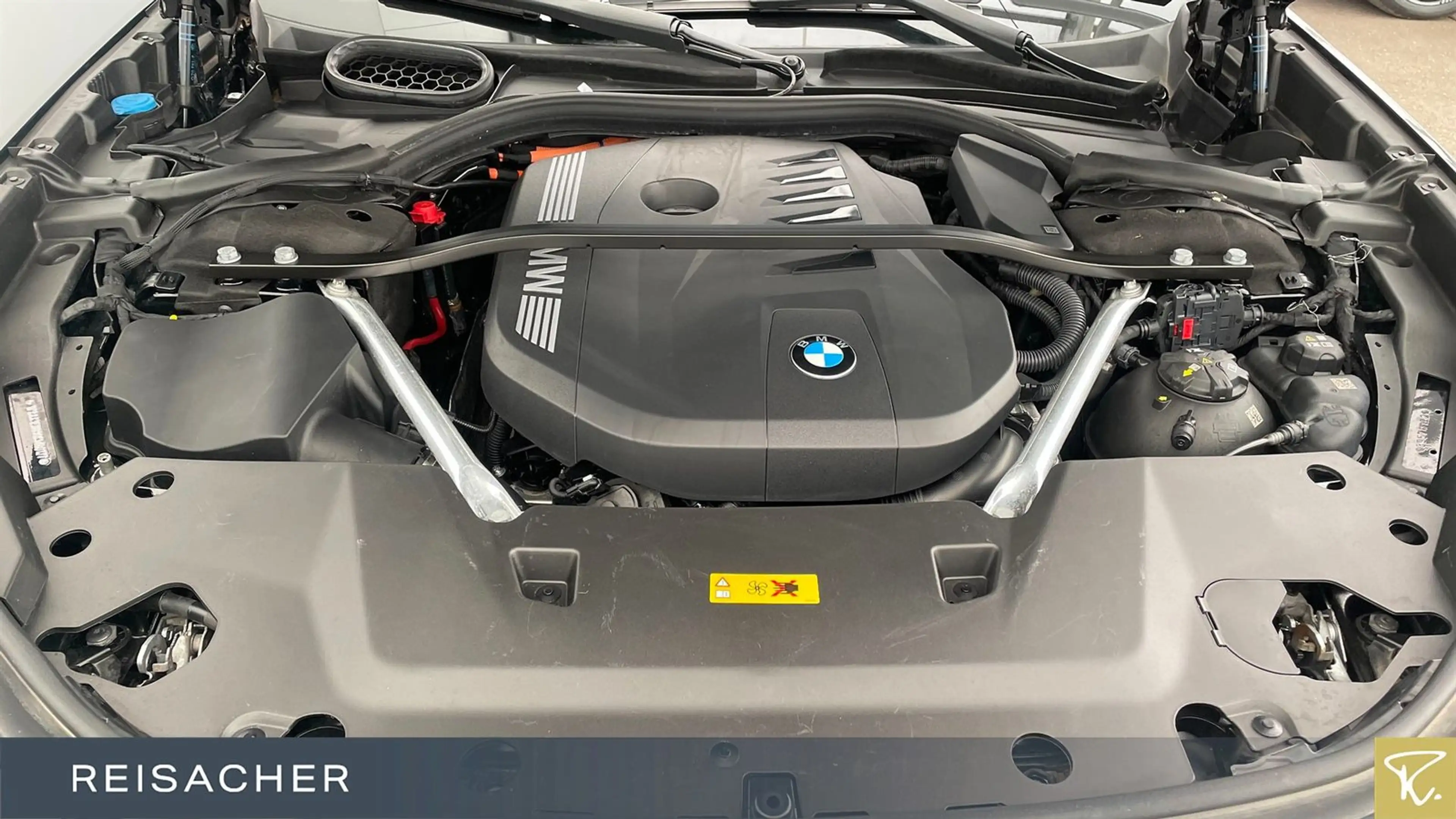 BMW 750 e A xDrive M-Pro LCPro ACC HUD 360° Pano 20" — photo 7