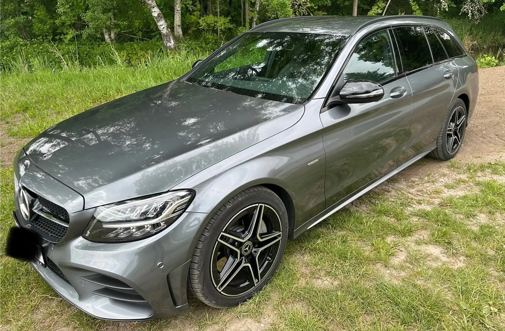 Mercedes-Benz C 300 C 300 d T 9G-TRONIC Night Edition Šedá - 1