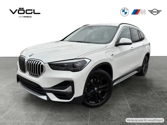 Bmw X1 xDrive25e xLine LED Pano Komfortzg. AHK