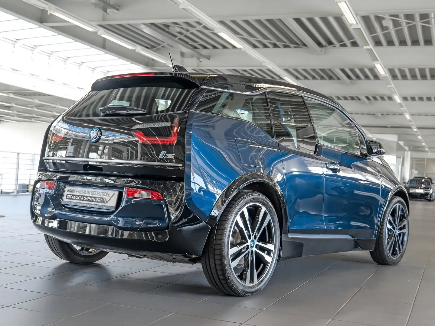 BMW i3 s 120 RFK NAVI Standh. LED PDC V+H DAB Glasd. Azul - 2