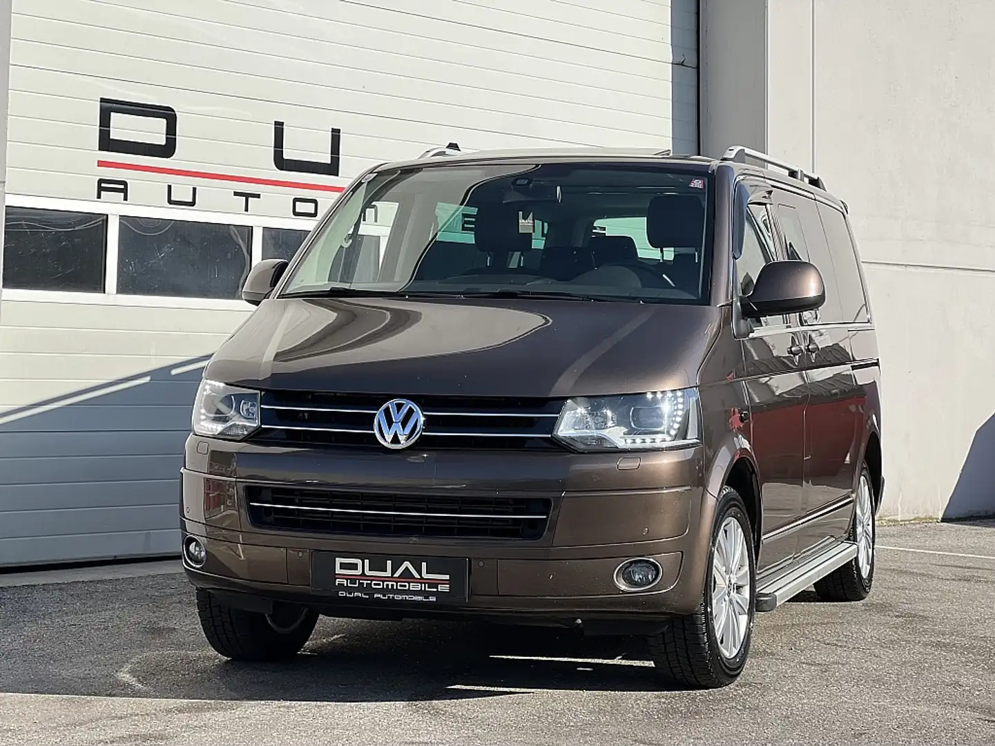 Volkswagen Multivan Sky 2,0 BMT BiTDI 4motion D-PF DSG/MOT... Brun - 1