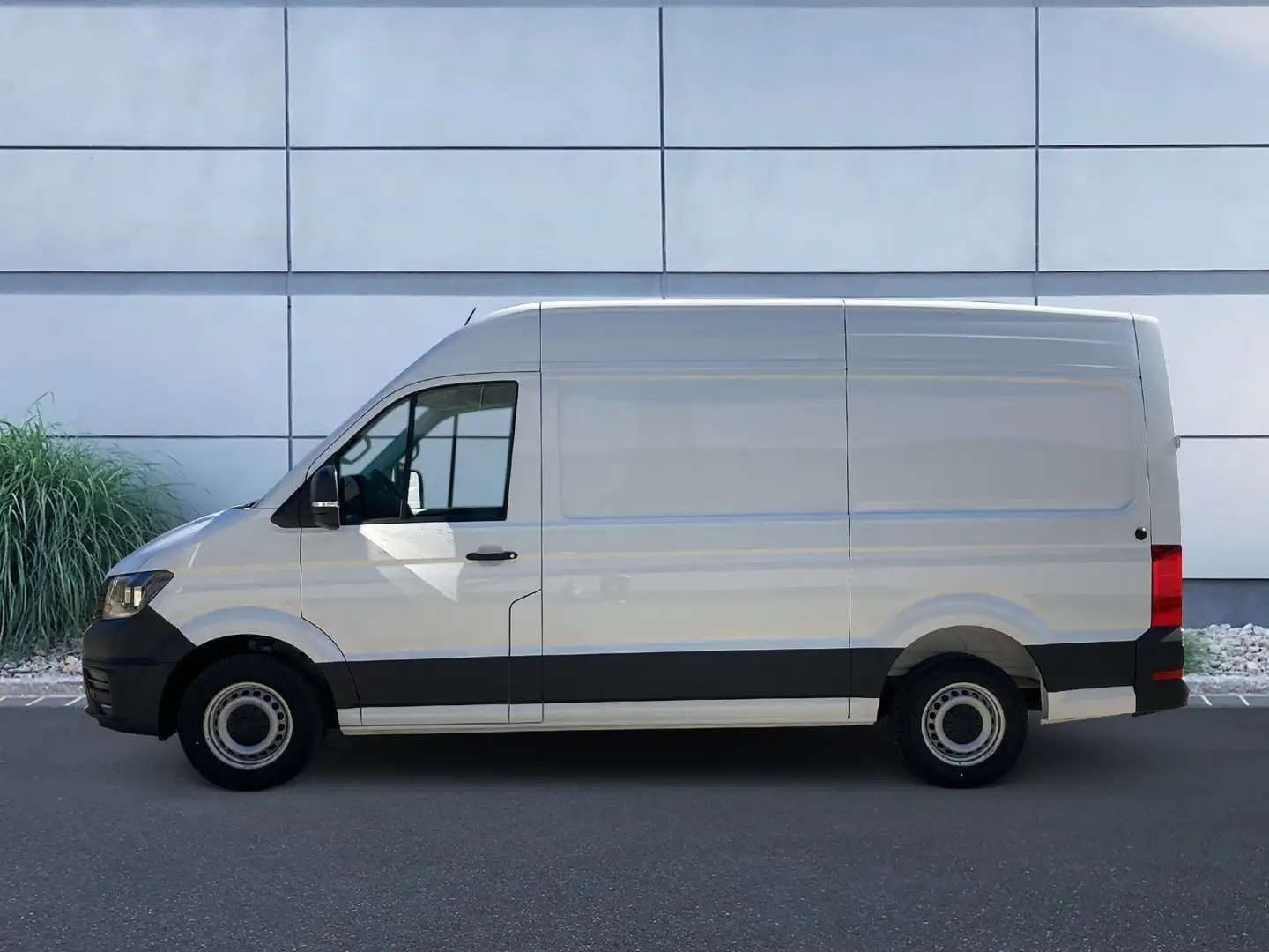 Volkswagen Crafter Kasten 35 MR 2.0 TDI 6-Gang AHK Weiß - 2