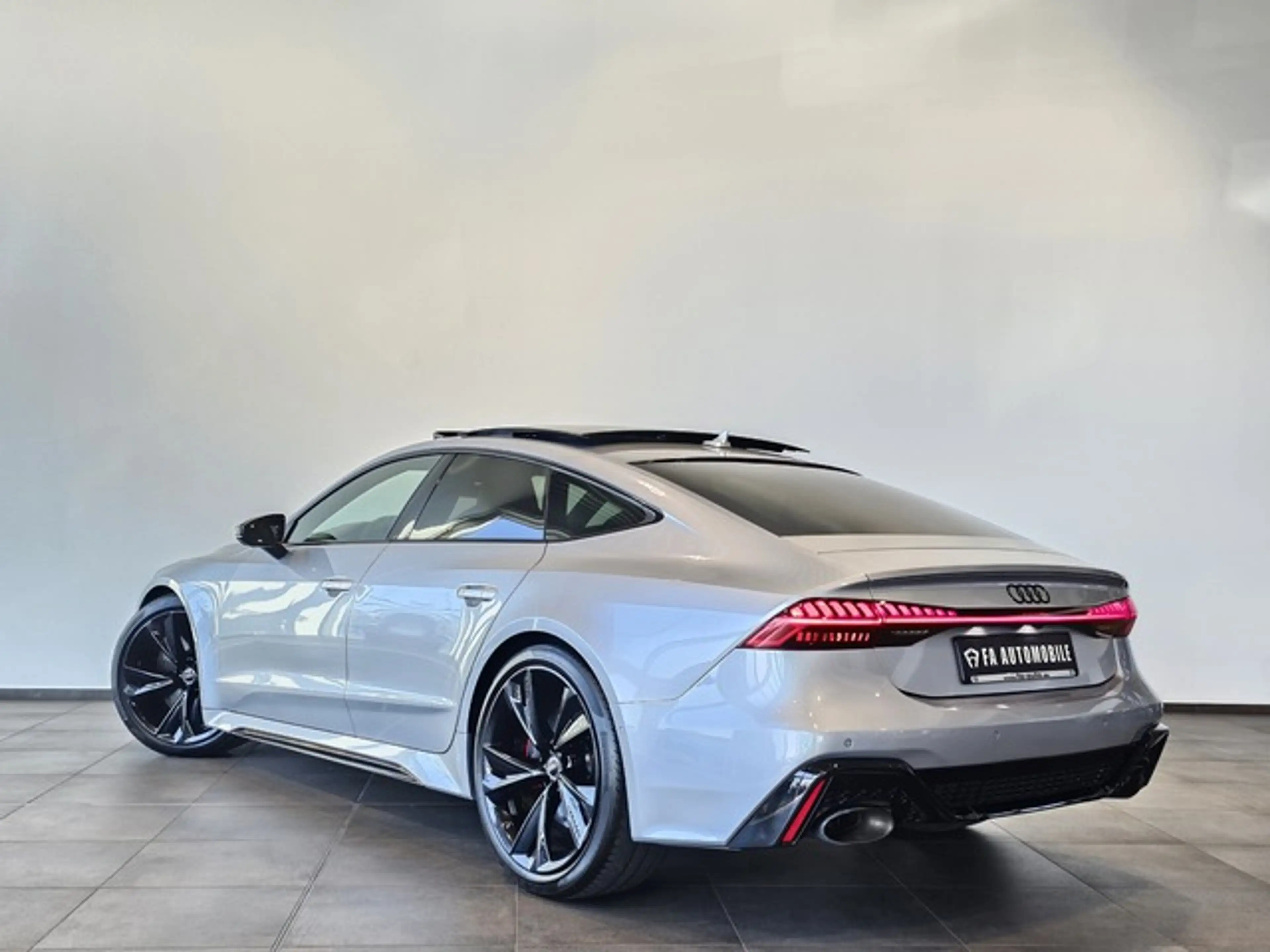 Audi RS7 Black Edi.Pano Keramik Softclose Hud B&O 22" — photo 10