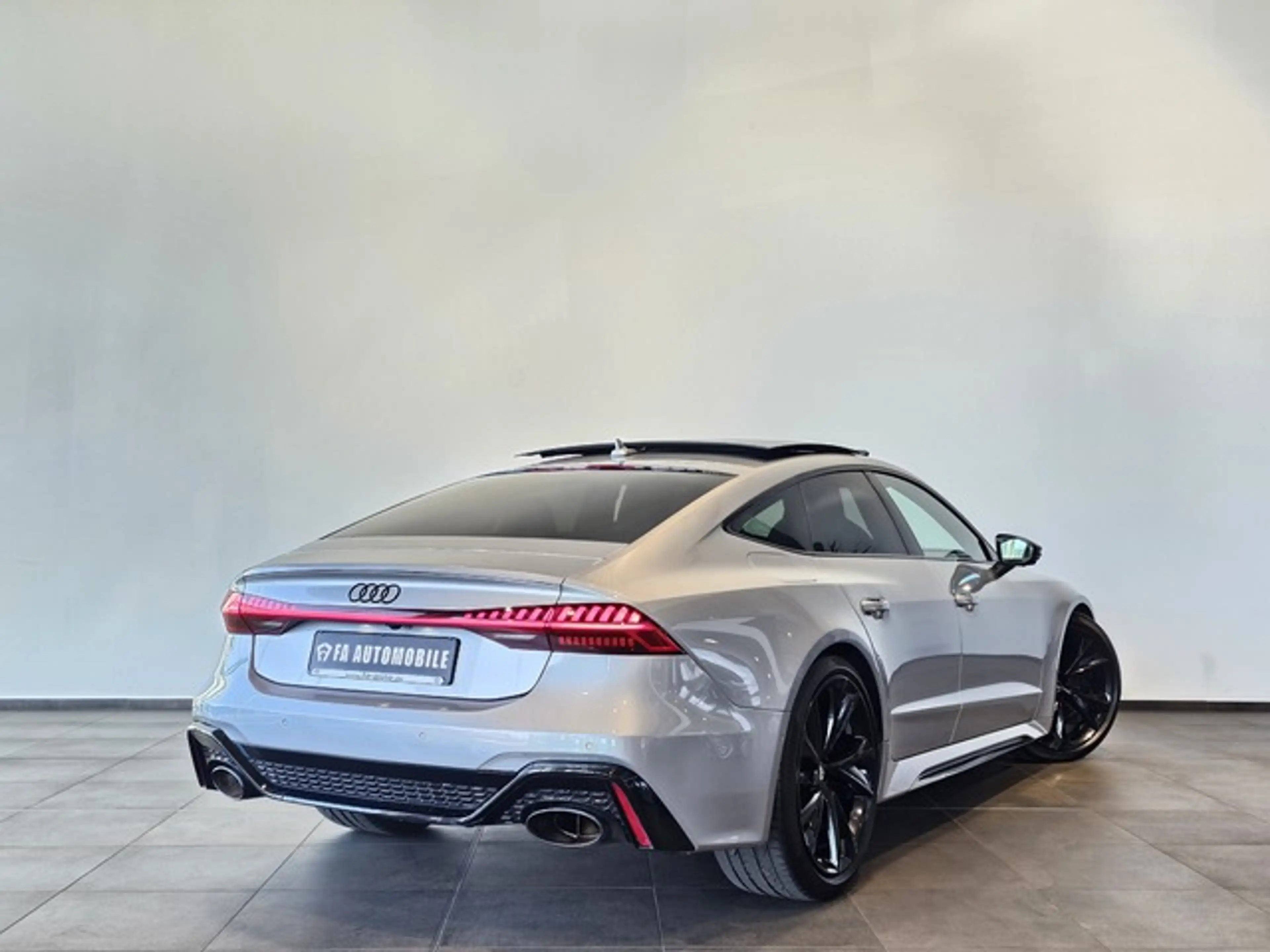 Audi RS7 Black Edi.Pano Keramik Softclose Hud B&O 22" — photo 9